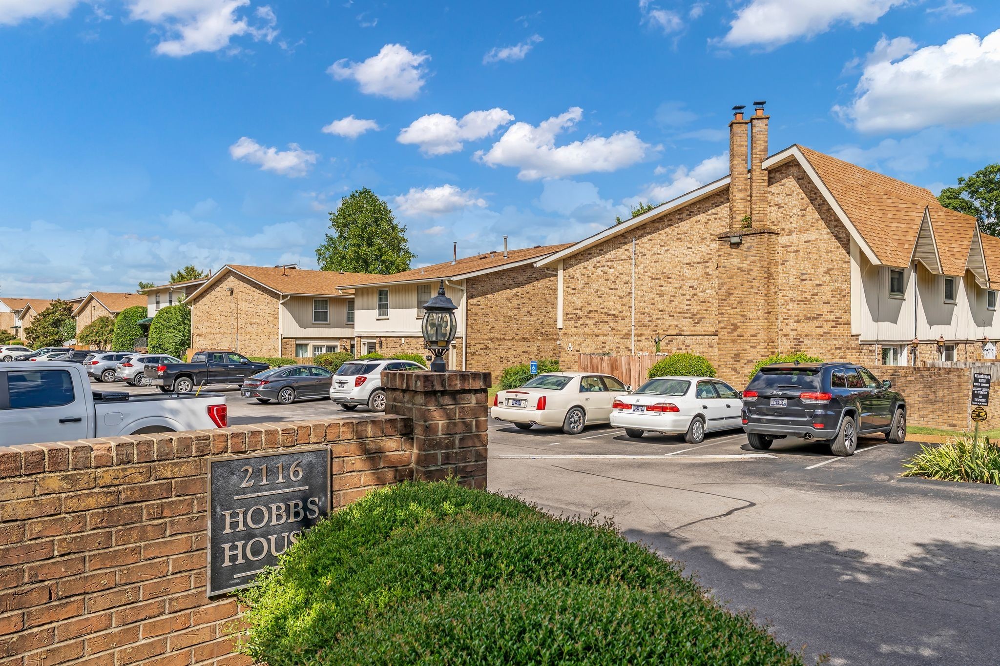 2116 Hobbs Road Nashville TN 37215