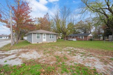 41 E 7th St, E Parsons TN 38363