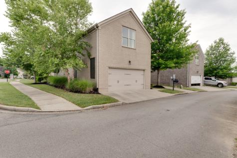 1660 Noah Lane Gallatin TN 37066