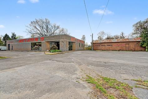 100 Hopkinsville Street Russellville KY 42276
