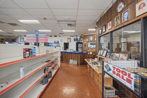100 Hopkinsville Street Russellville KY 42276