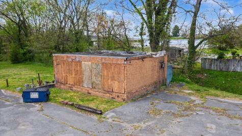 100 Hopkinsville Street Russellville KY 42276