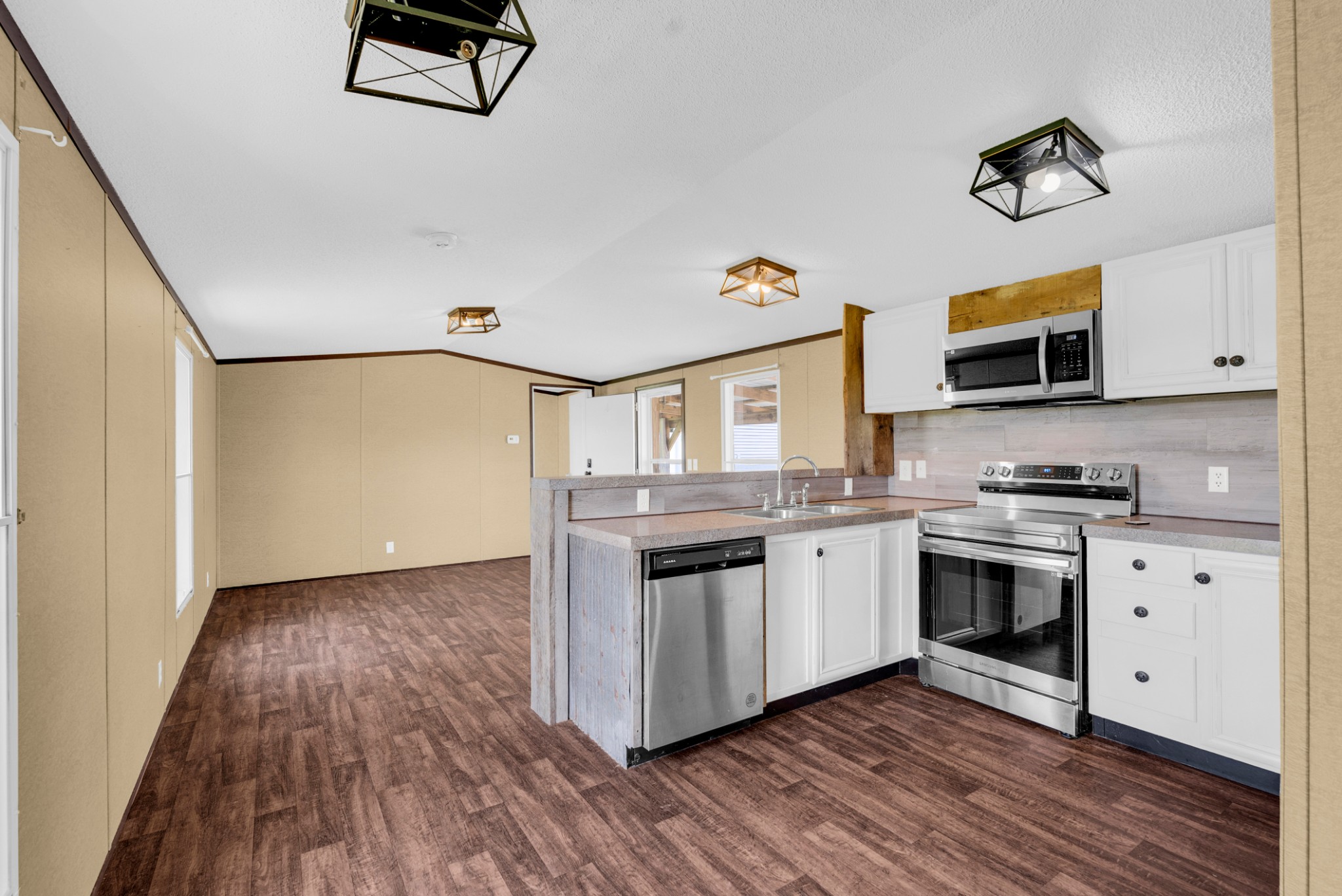 6006 S York Highway Clarkrange TN 38553