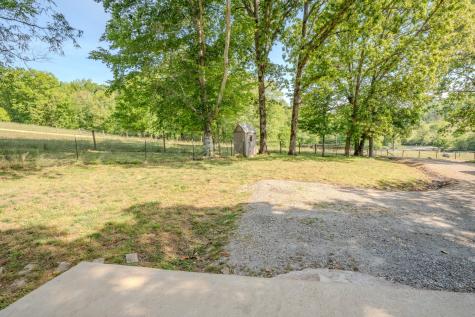 875 Waterloo Road Westpoint TN 38486