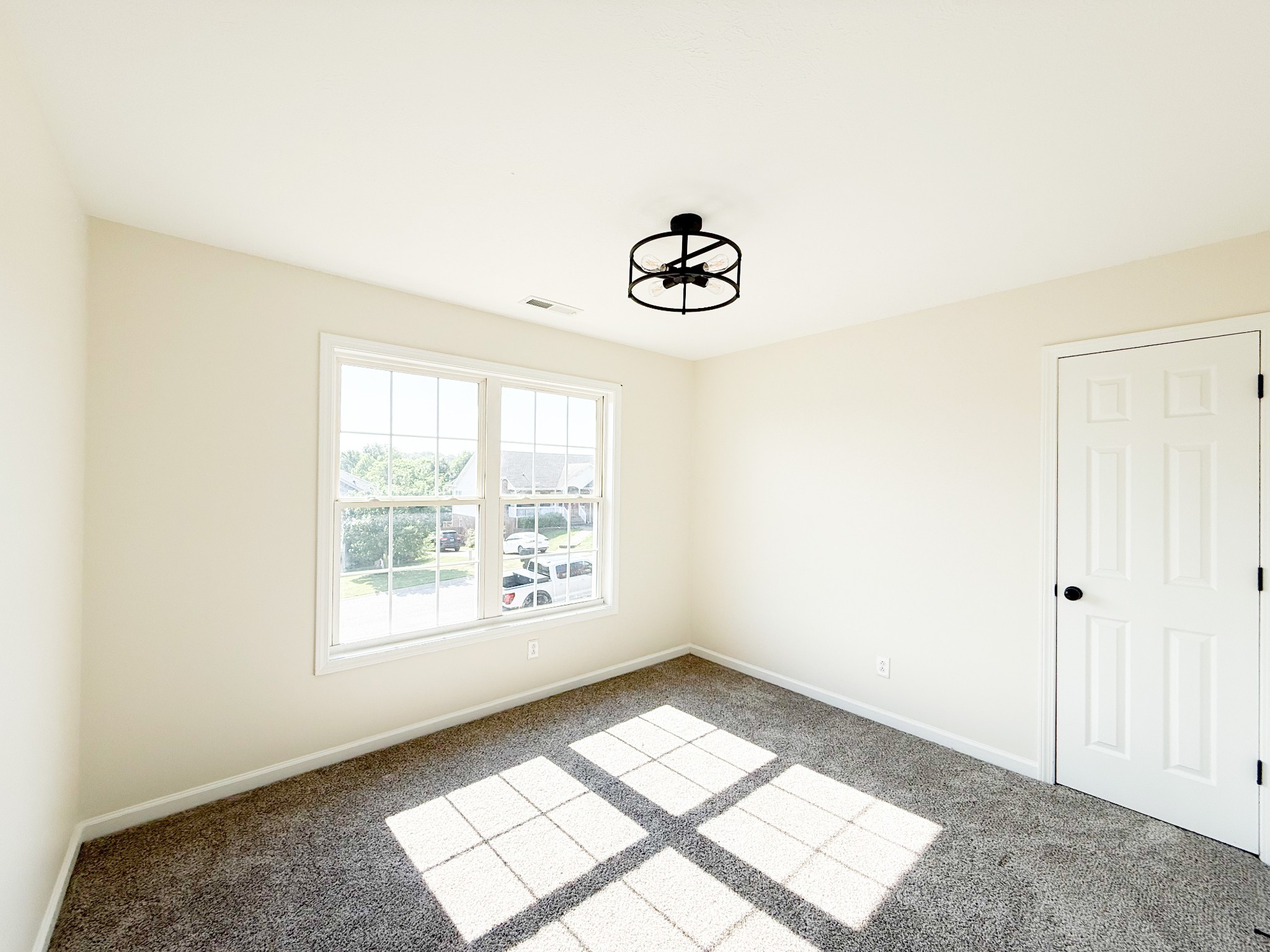 670 Superior Lane Clarksville TN 37043