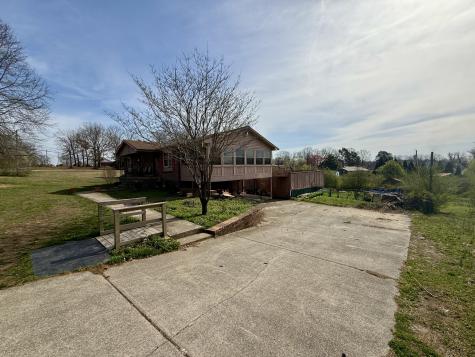555 Eastside Drive White Bluff TN 37187