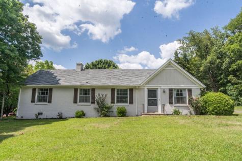 1004 Alicia Lane Columbia TN 38401