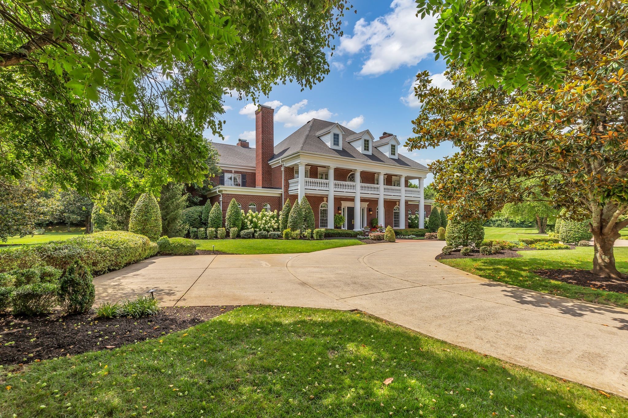 1728 Shagbark Trail Murfreesboro TN 37130