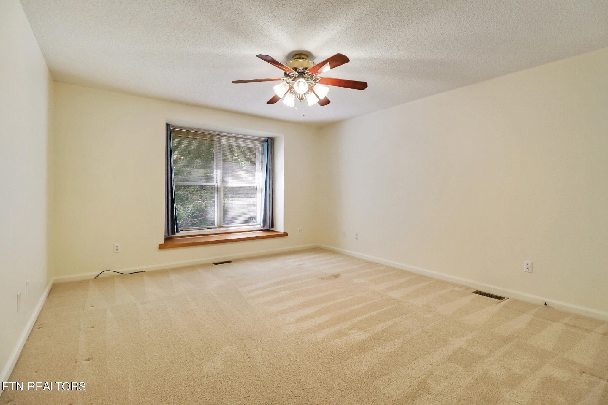 104 Flossmoor Circle Crossville TN 38558