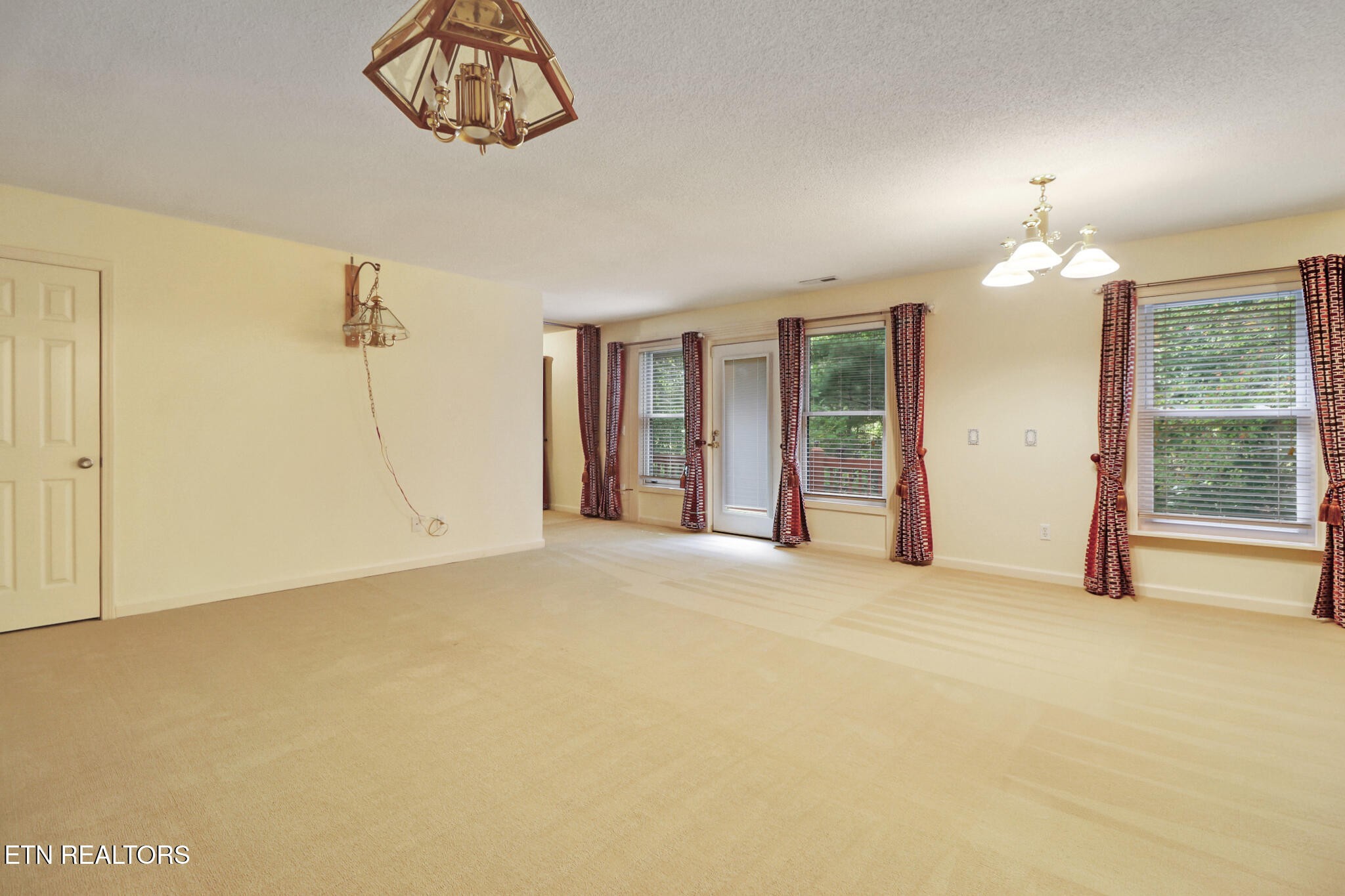 104 Flossmoor Circle Crossville TN 38558