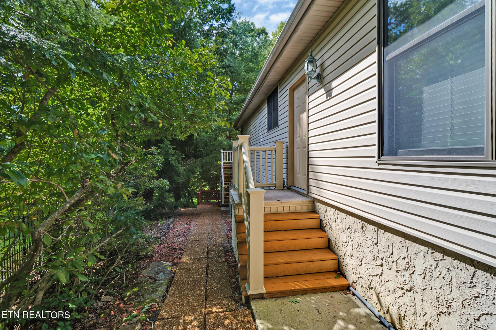 104 Flossmoor Circle Crossville TN 38558