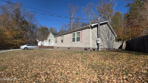 236 Loggers Lane Clinton TN 37716