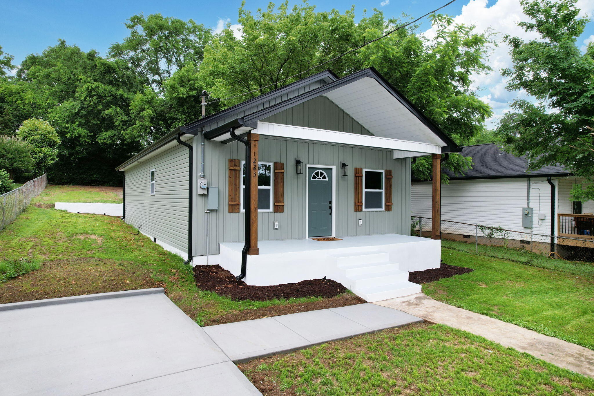 1223 SE King Edward Avenue, SE Cleveland TN 37311