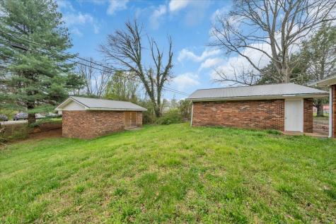 588 Sweeton Hill Road Coalmont TN 37313