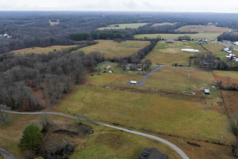 2106 Castelow Greenbrier TN 37073