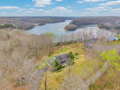 99 Hilltop Lane Byrdstown TN 38549