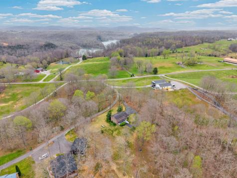 99 Hilltop Lane Byrdstown TN 38549