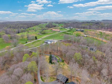 99 Hilltop Lane Byrdstown TN 38549