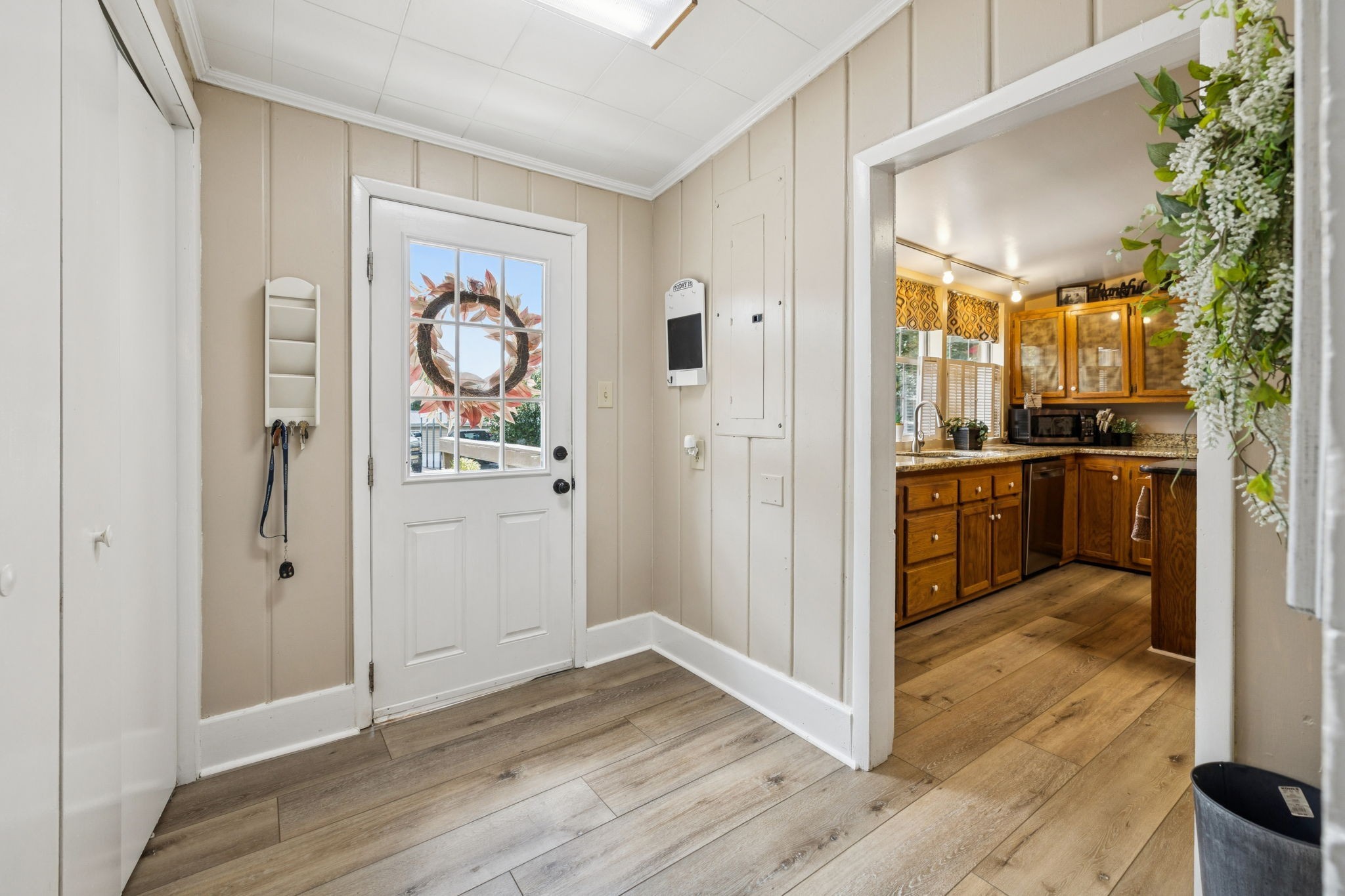 56 Main St, E Gordonsville TN 38563
