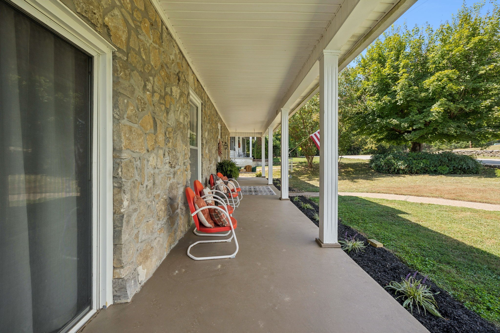 56 Main St, E Gordonsville TN 38563