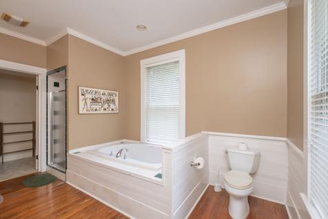 327 University Ave, E Sewanee TN 37375