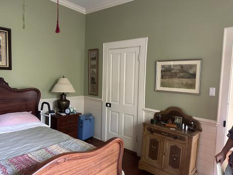 327 University Ave, E Sewanee TN 37375