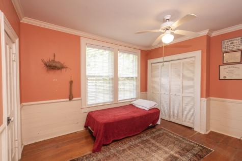 327 University Ave, E Sewanee TN 37375