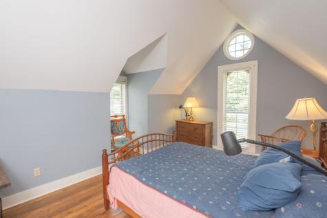 327 University Ave, E Sewanee TN 37375