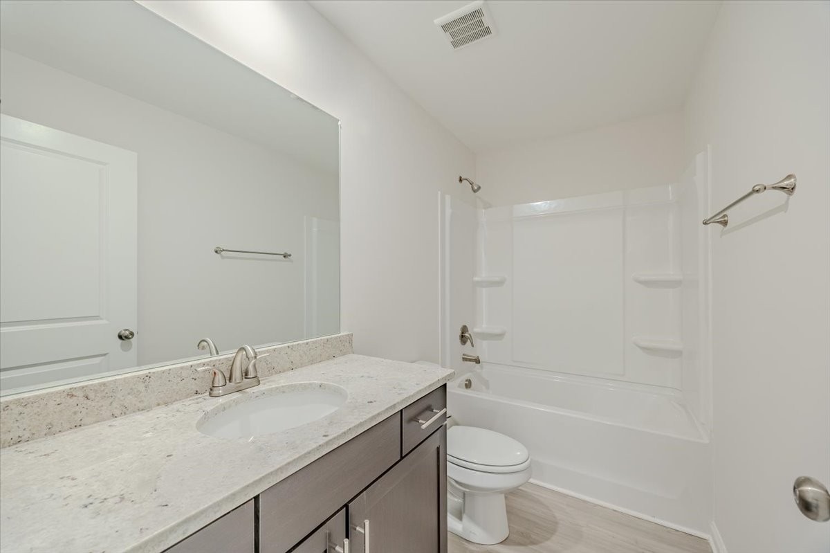1111 Freeboard Alley La Vergne TN 37086