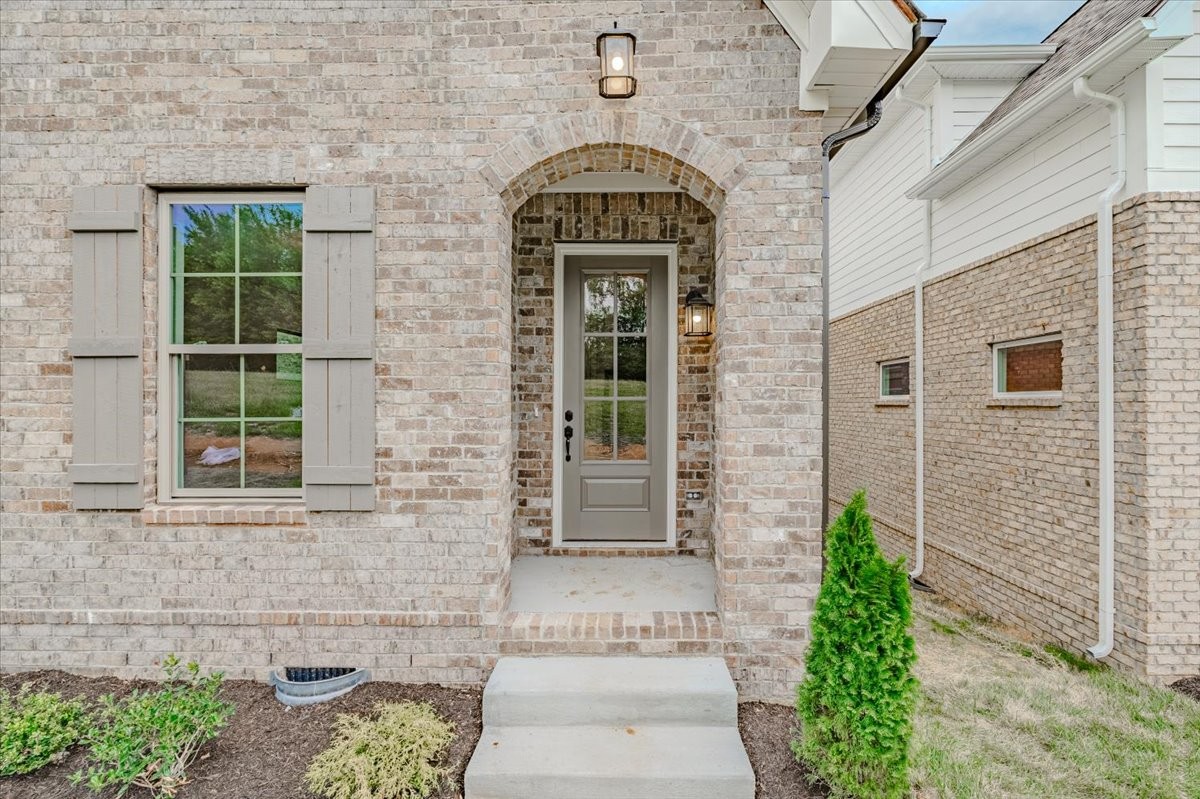 1111 Freeboard Alley La Vergne TN 37086