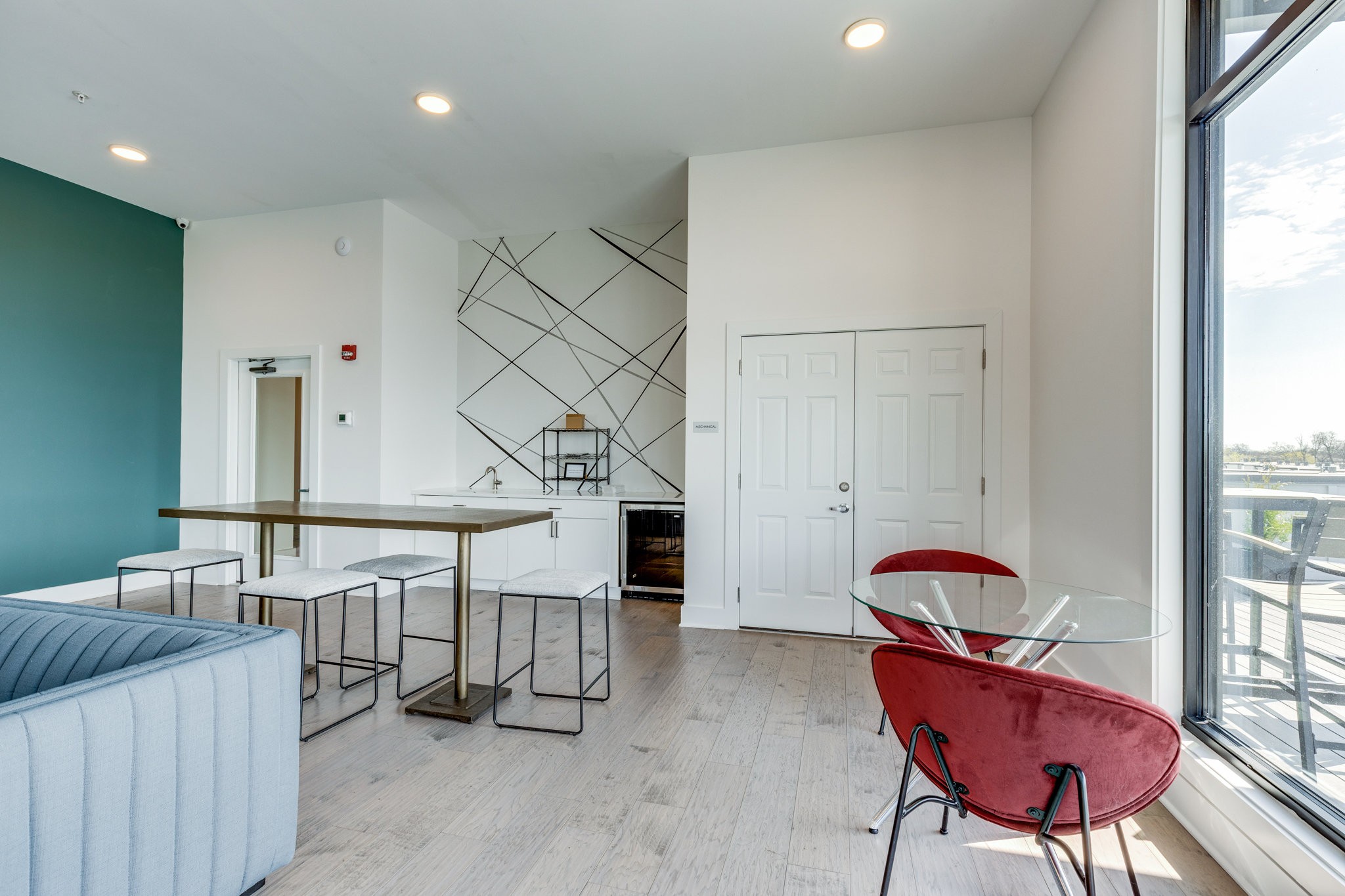 1041 E Trinity Lane Nashville TN 37216