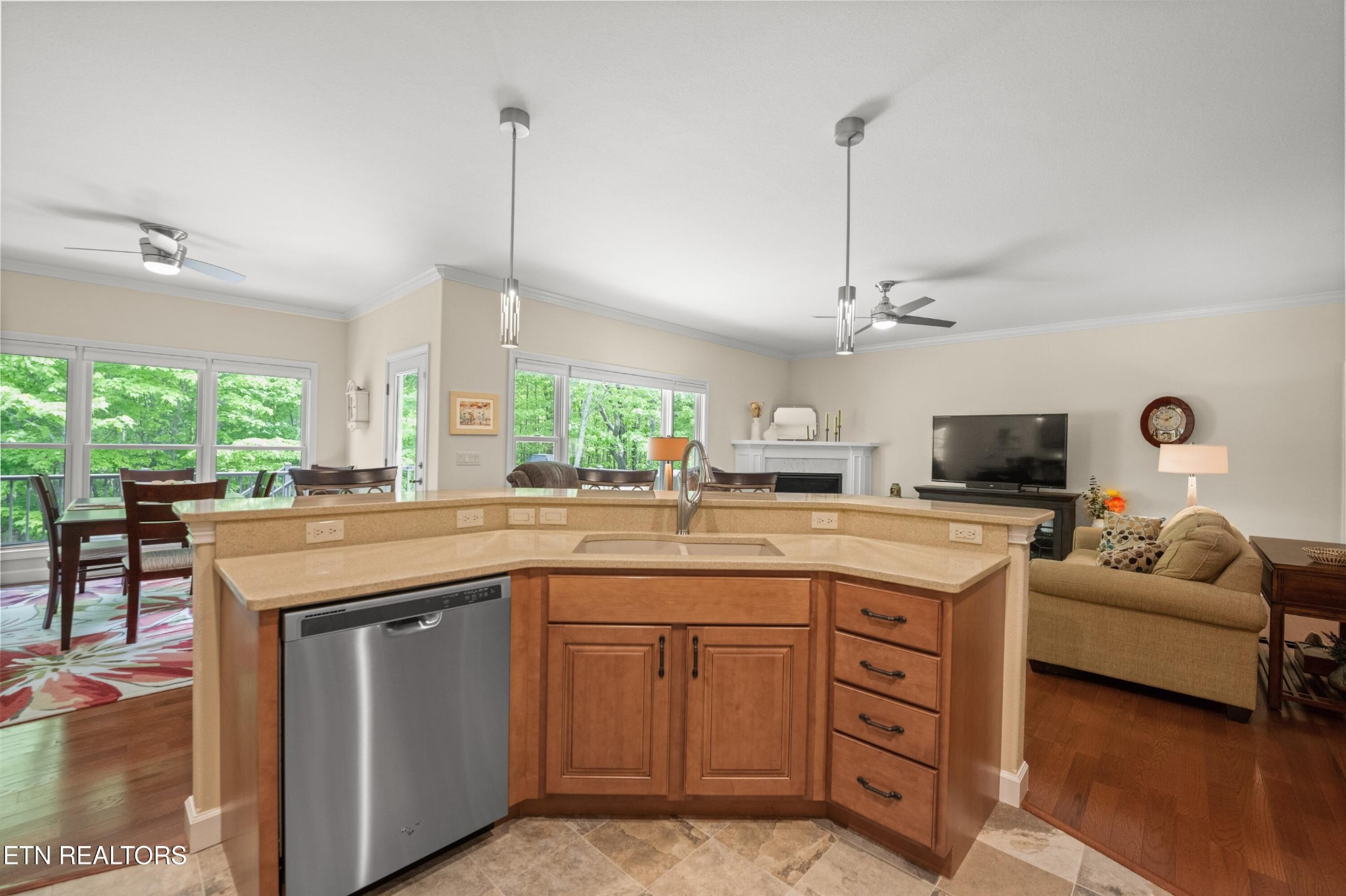 18 Cedar Ridge Circle Crossville TN 38558