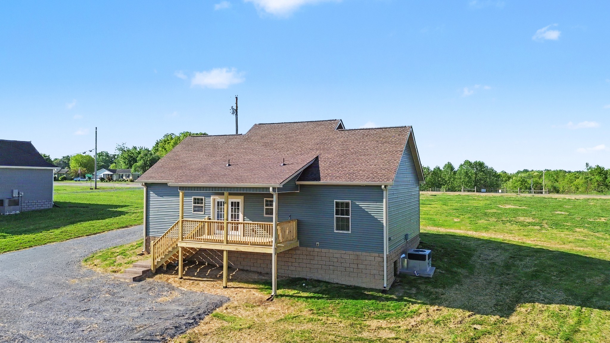 1854 Lafayette Road Red Boiling Springs TN 37150