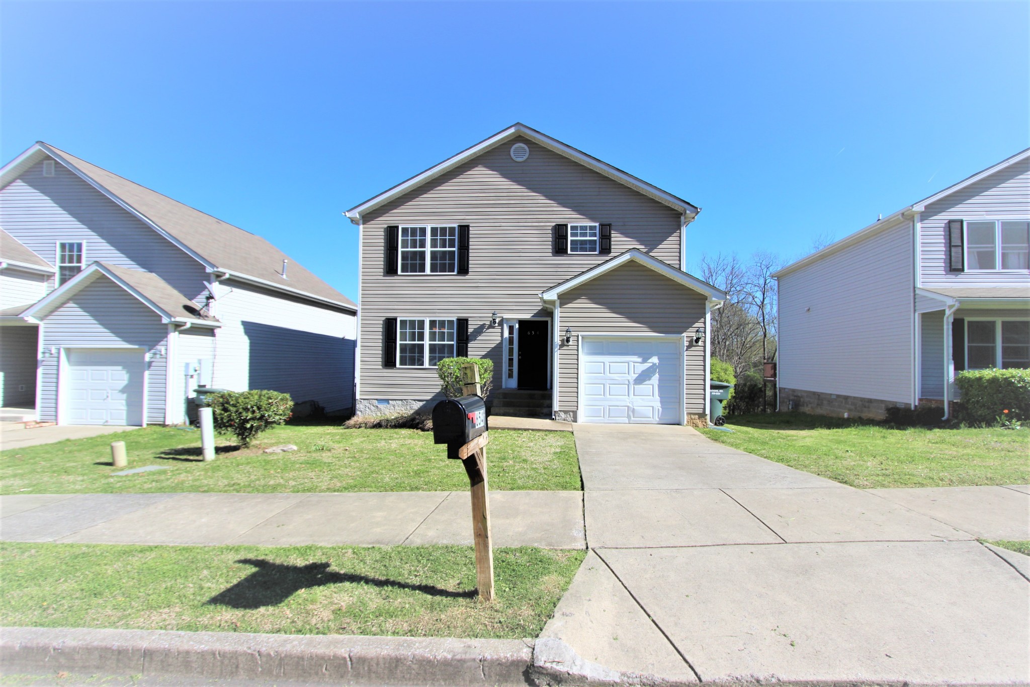 654 Belgium Drive Hermitage TN 37076