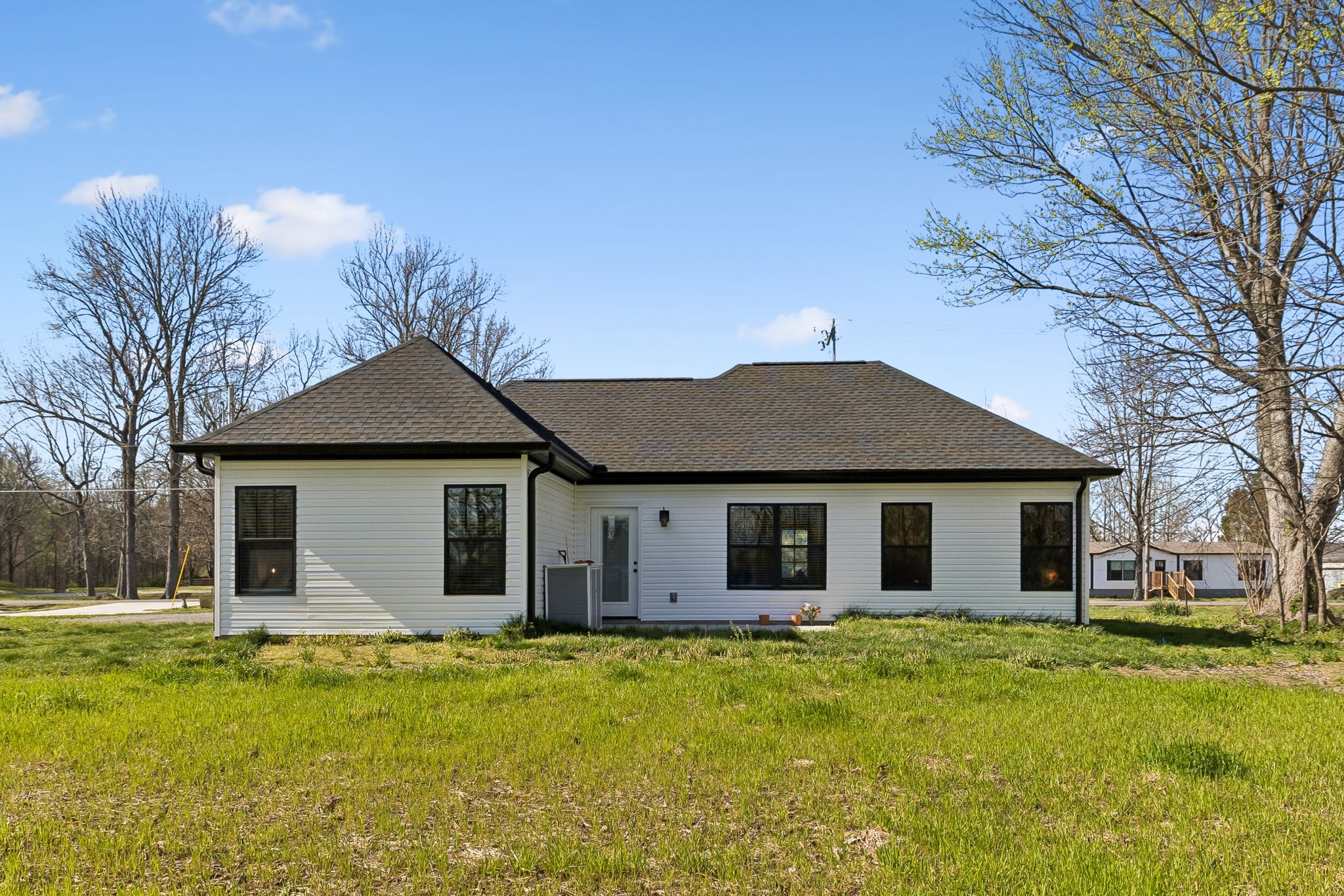3165 Lights Chapel Road Greenbrier TN 37073