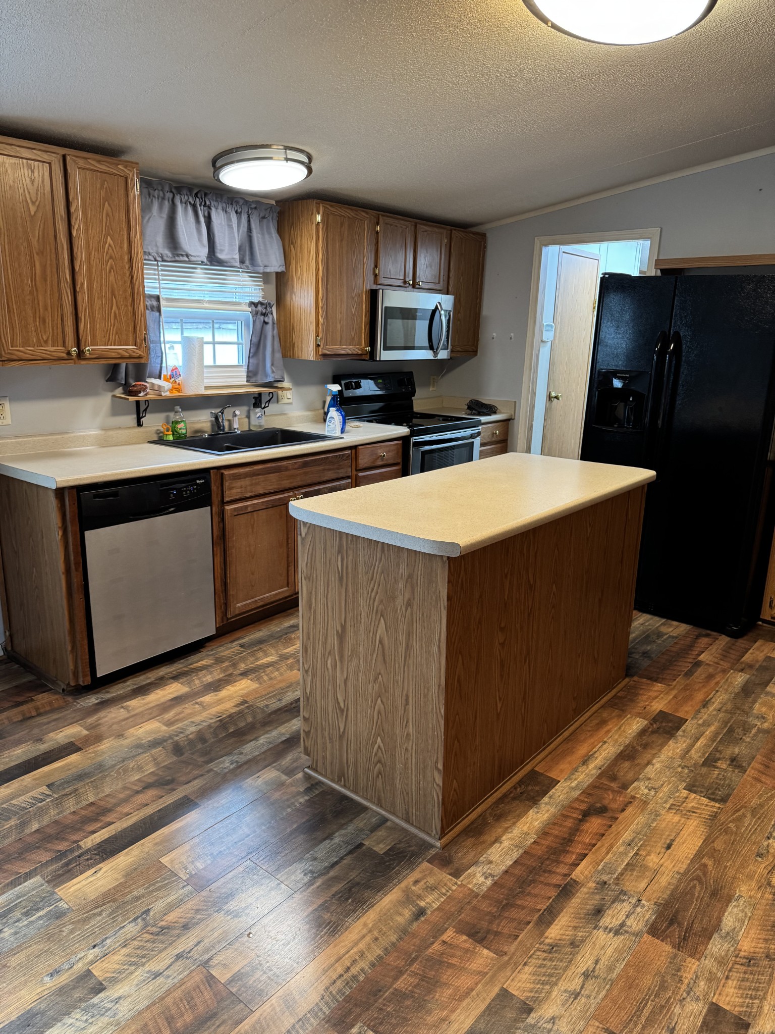 78 E Airport Drive Mcminnville TN 37110