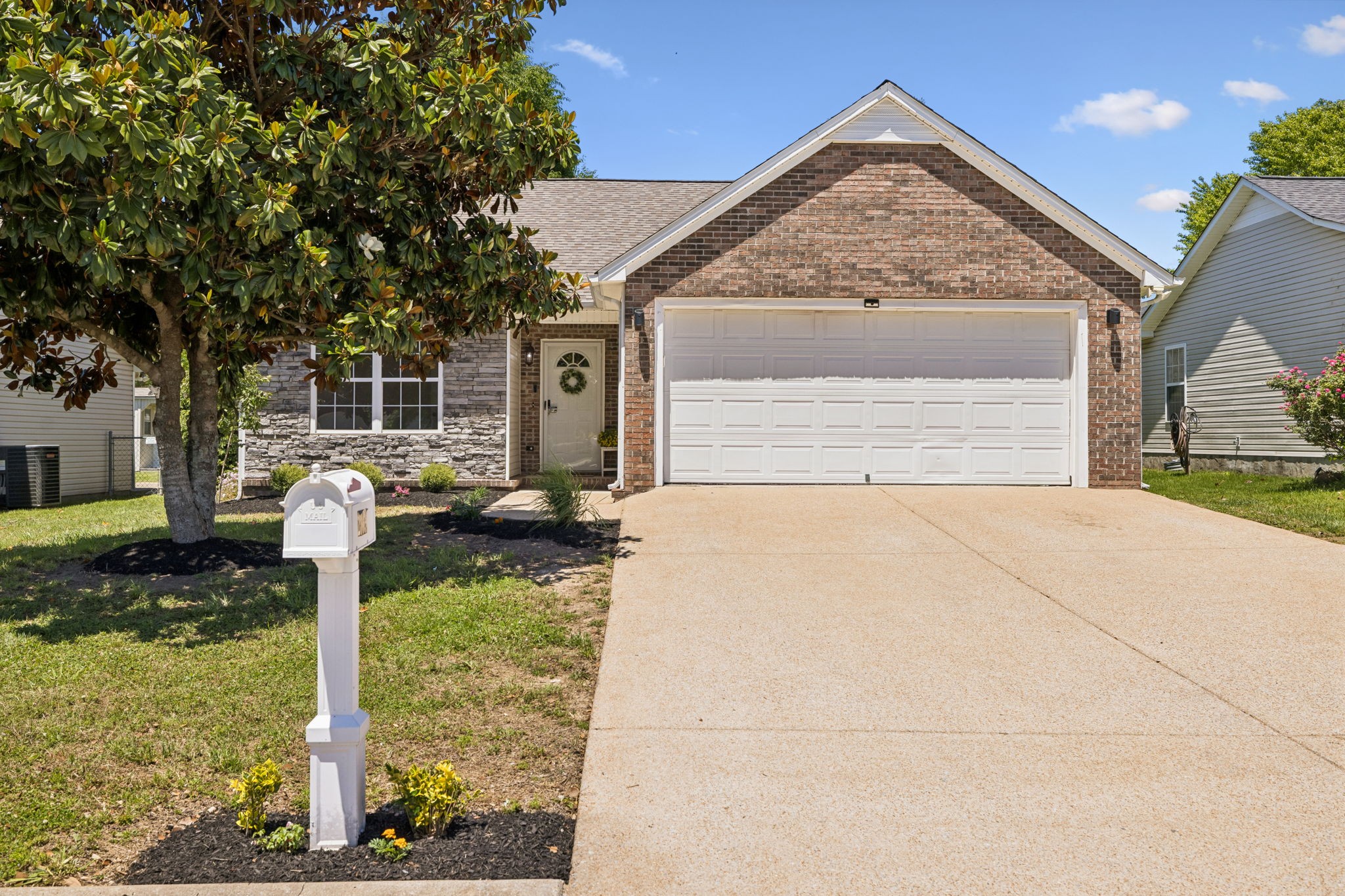 2009 Golden Court Spring Hill TN 37174