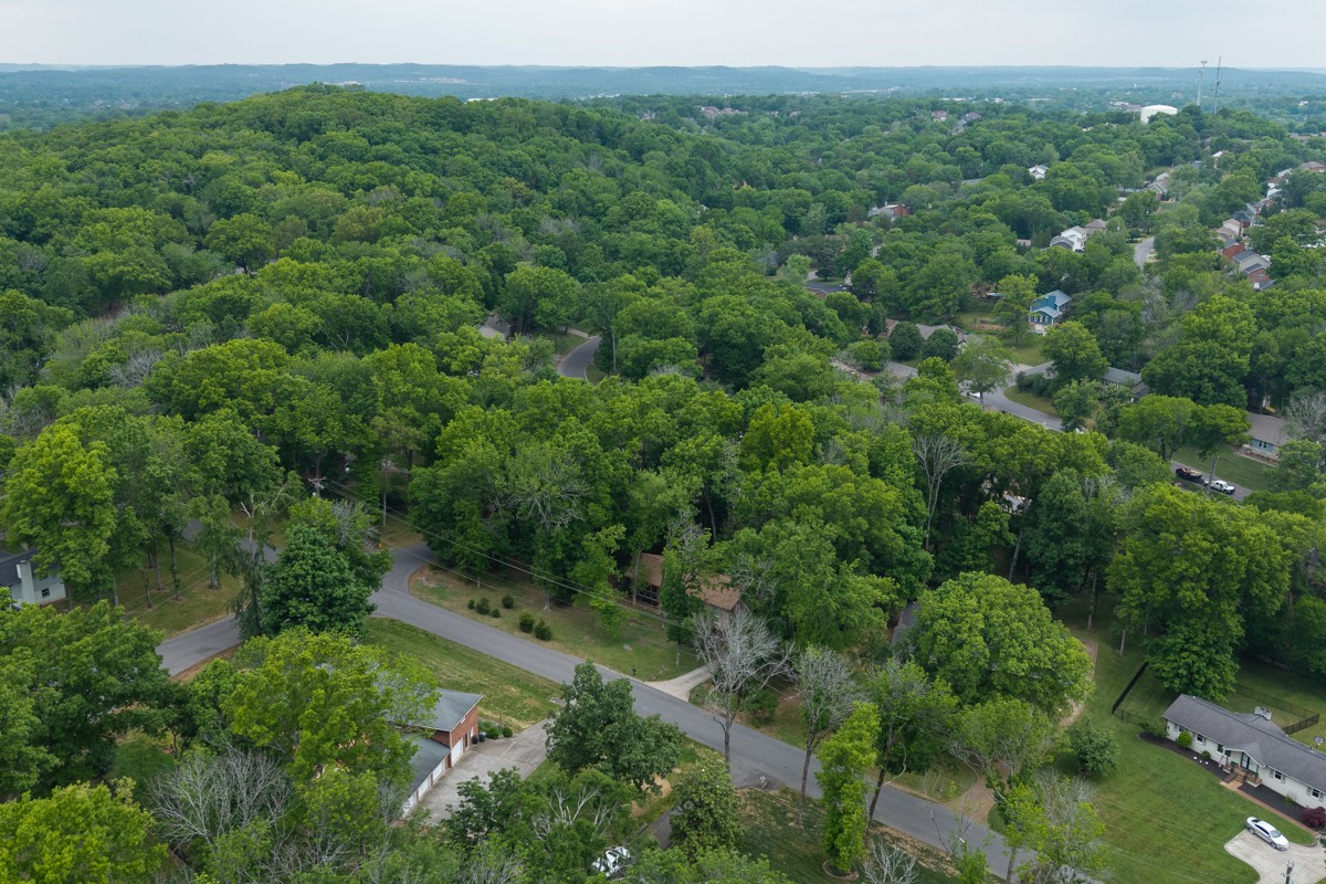 123 Trail East Drive Hendersonville TN 37075