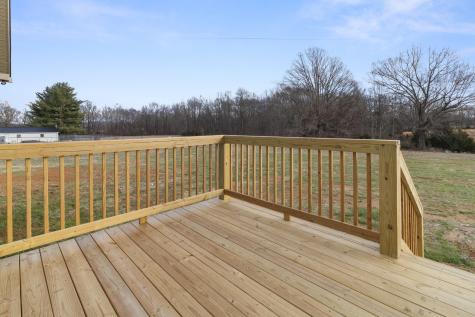 6184 Rocky Mound Road Westmoreland TN 37186