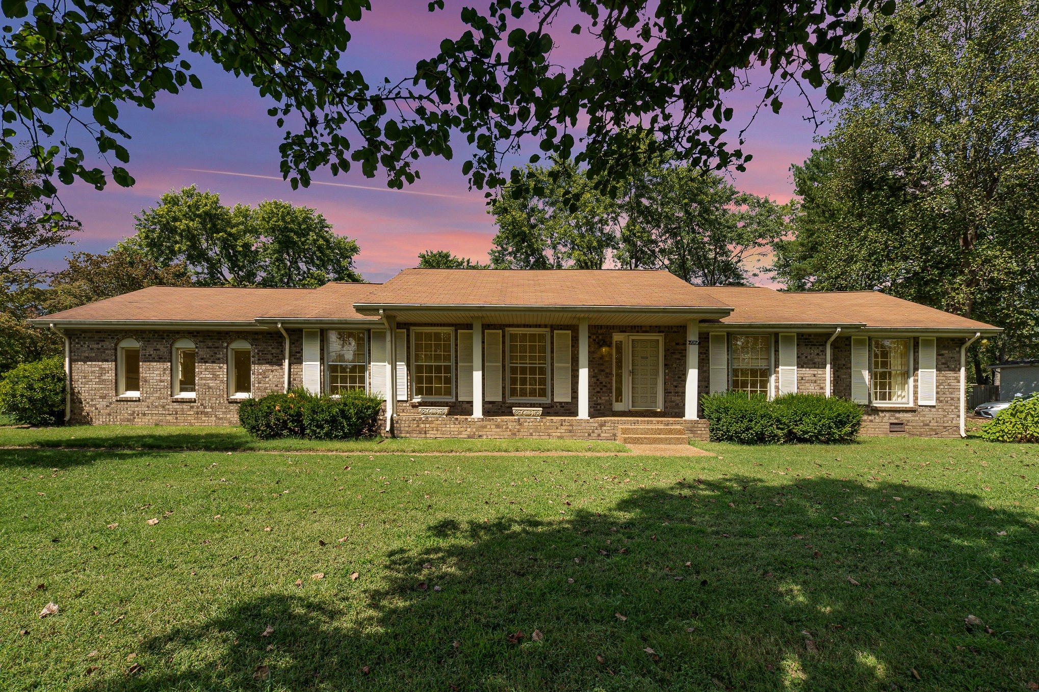 1067 Lakeshore Drive Gallatin TN 37066