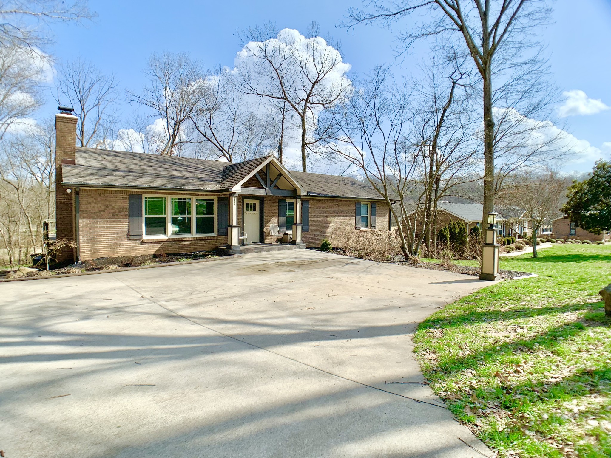 423 Rivermont Drive Clarksville TN 37043