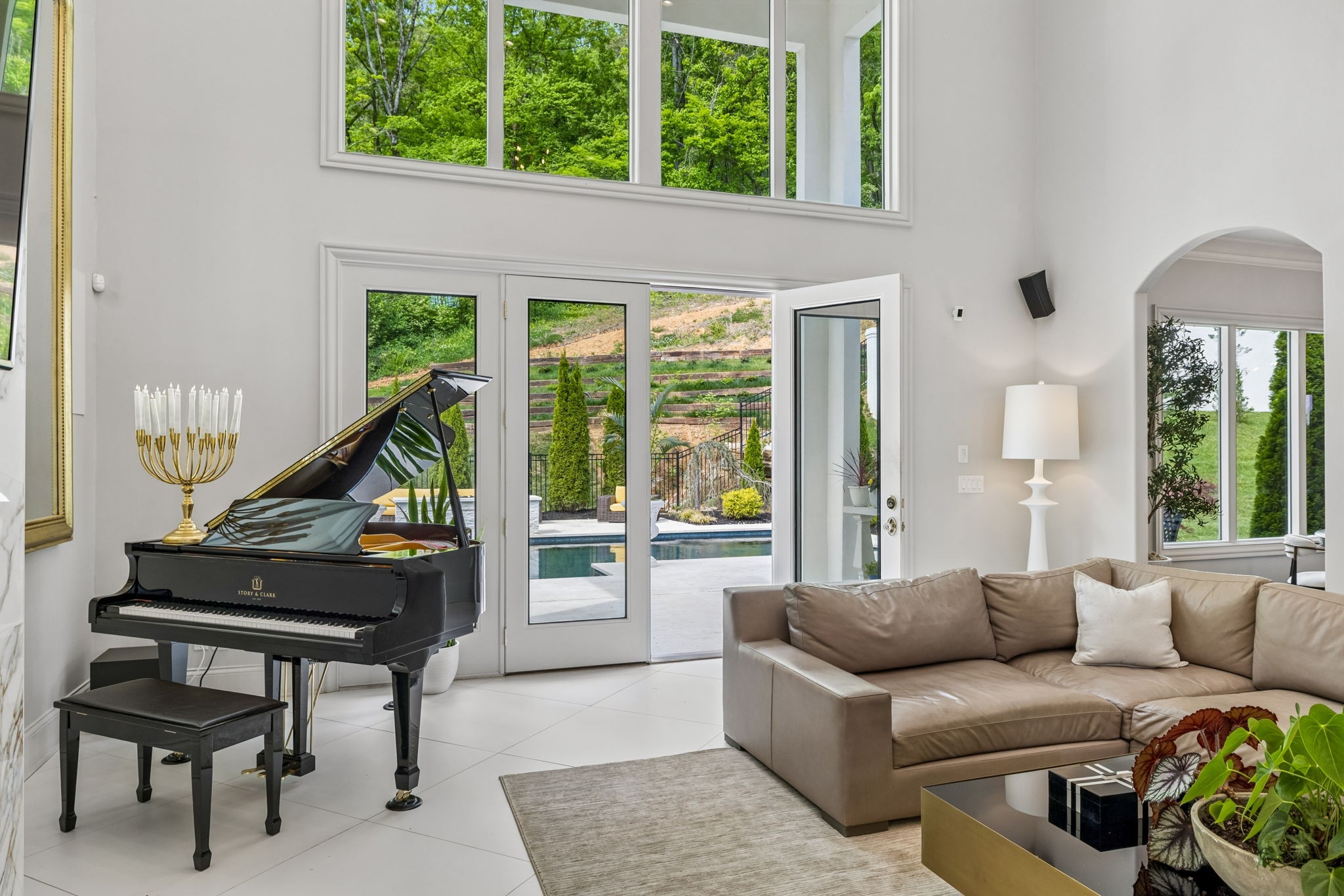 1077 Stockett Drive Nashville TN 37221