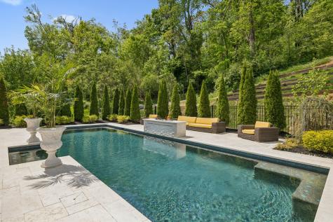 1077 Stockett Drive Nashville TN 37221