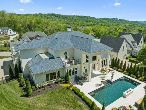 1077 Stockett Drive Nashville TN 37221