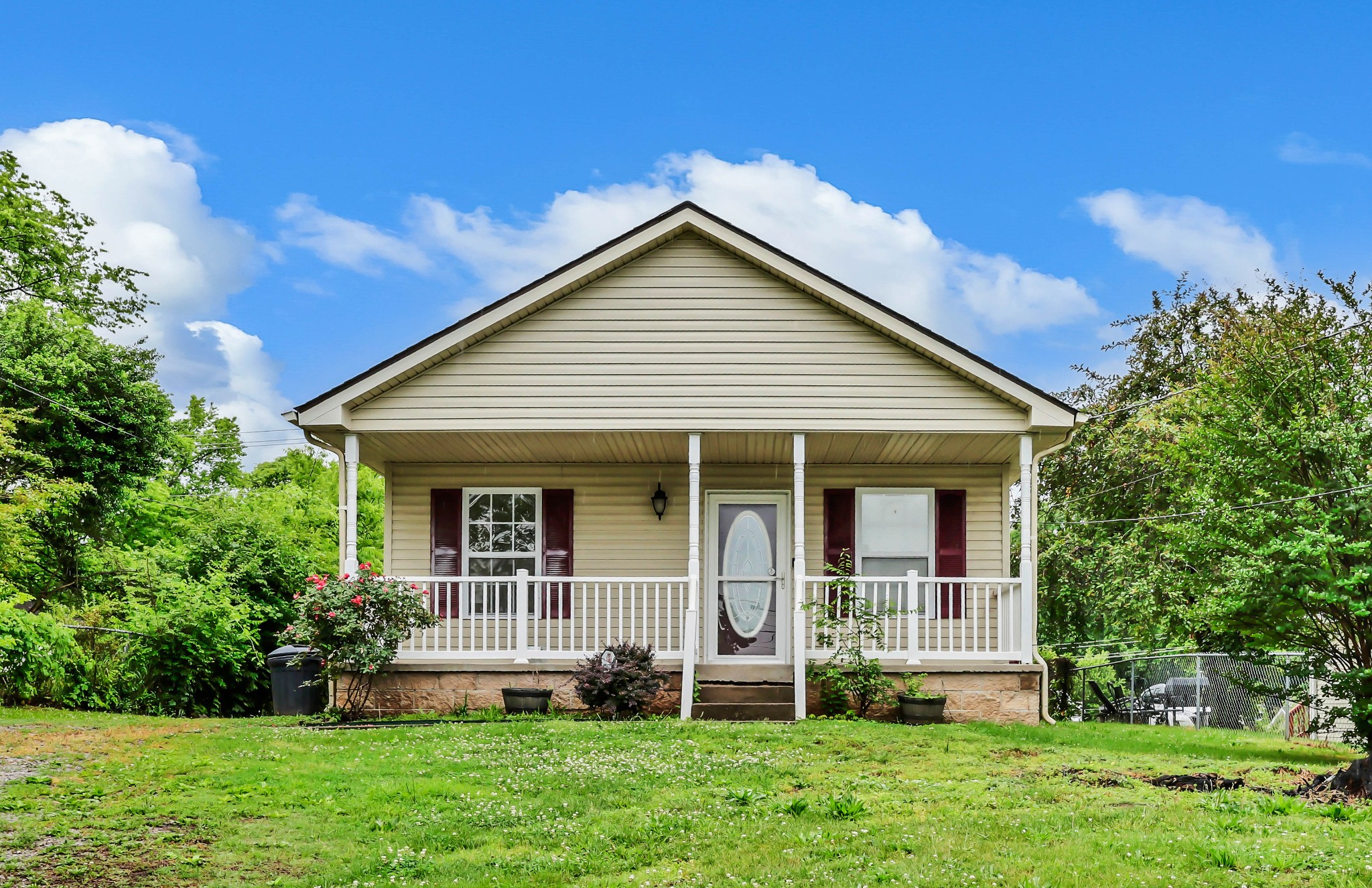 1220 Vine Street Clarksville TN 37040