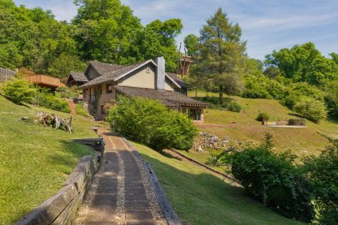 2910 Crest Terrace Drive Chattanooga TN 37404