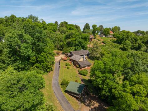 2910 Crest Terrace Drive Chattanooga TN 37404