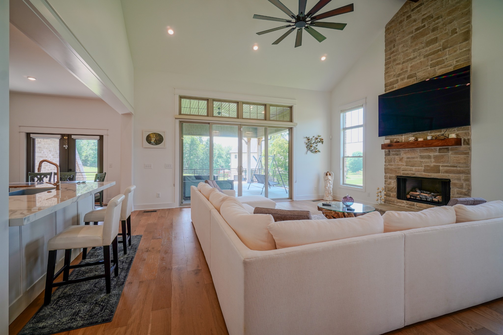 1043 Emerald Valley Drive Castalian Springs TN 37031