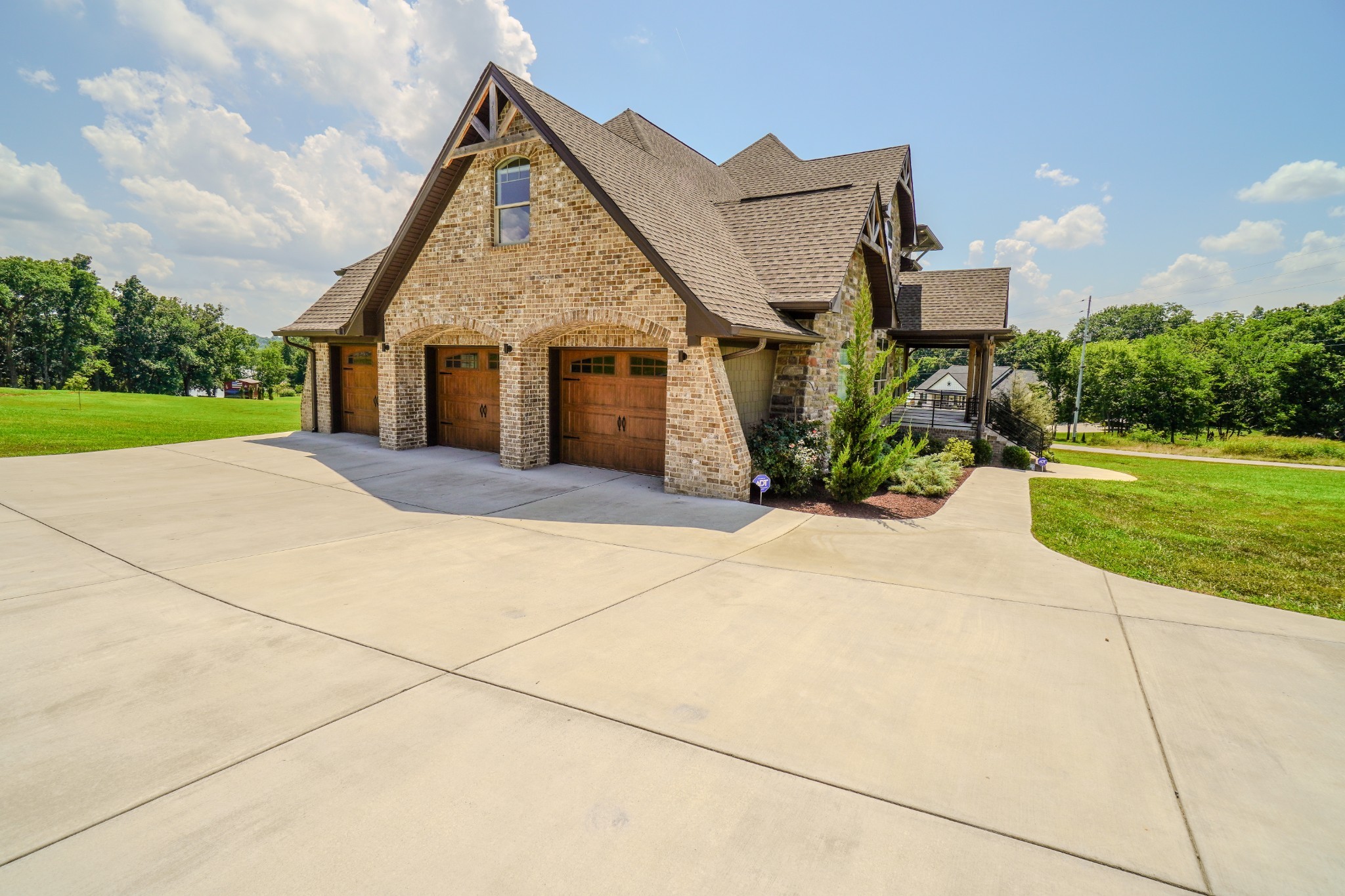 1043 Emerald Valley Drive Castalian Springs TN 37031