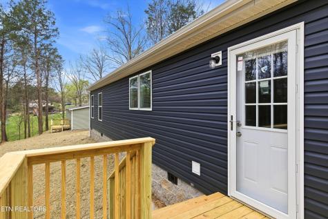 181 Pinecrest Drive Loudon TN 37774